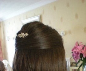 Bridesmaid Short Hair Half Up