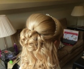 Bridal Curls Half Up