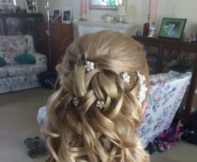 Bridal Curls Half Up